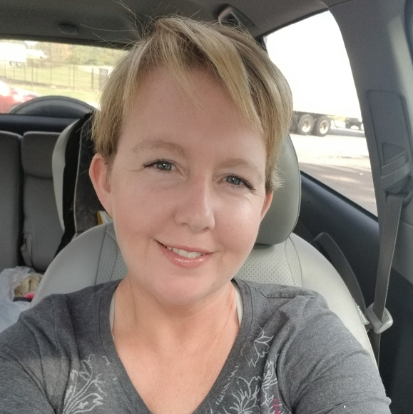 Yours truly, Ashley 😉 - Picture 3 of 7